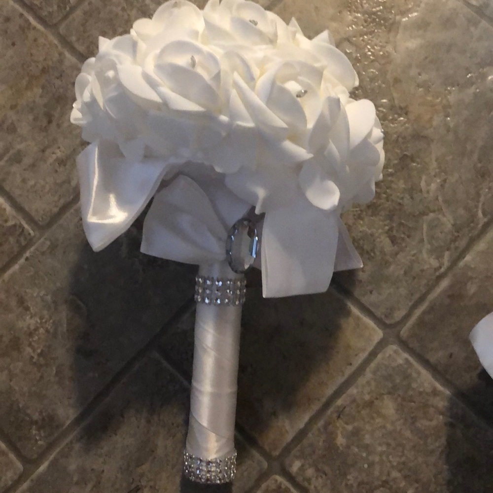Small white flower bouquet